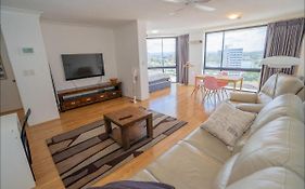 Apartment In Surfers Paradise